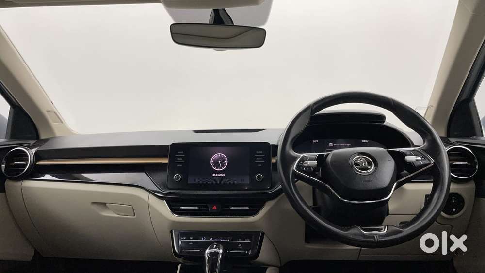 Skoda Slavia Style 1.0l Tsi At, 2023, Petrol