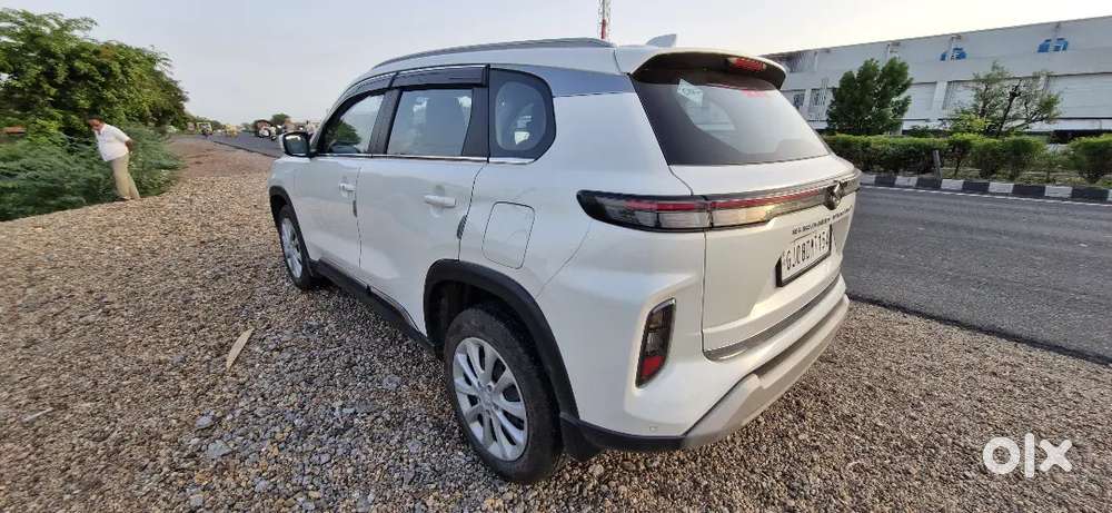 Maruti Suzuki Grand Vitara 2025 Cng & Hybrids 25000 Km Driven
