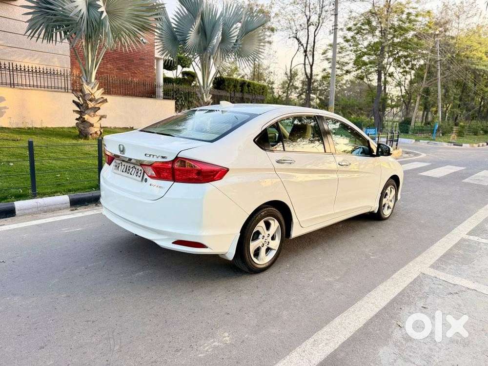 Honda City V At I-vtec, 2016, Petrol