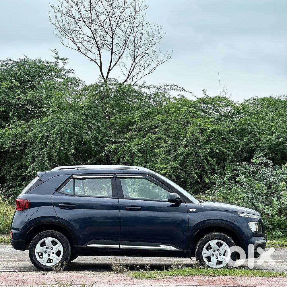Hyundai Venue S 1.2 Petrol, 2020, Petrol