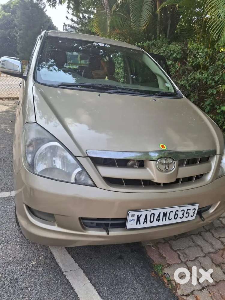 Toyota Innova 2006 4th Owner