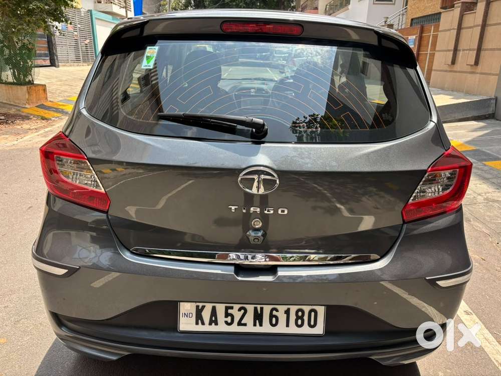 Tata Tiago 1.2 Revotron Xza, 2022, Petrol