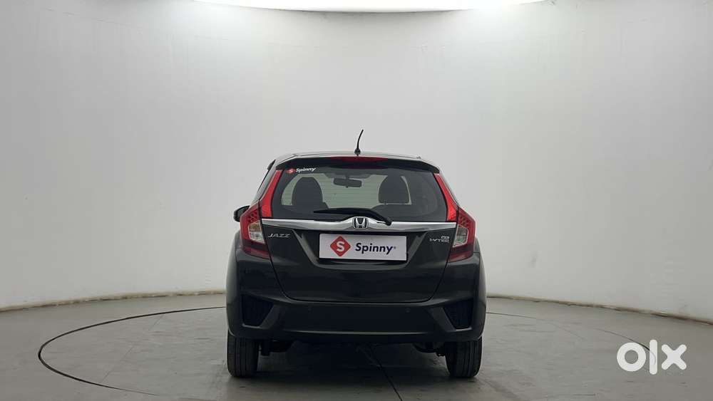 Honda Jazz [2020-2023] 1.2 Vx I-vtec Mt, 2019, Petrol