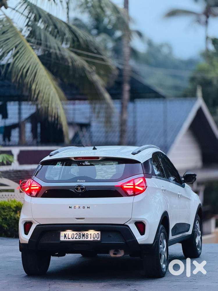 Tata Nexon 1.2 Revotron Xma Amt, 2020, Petrol