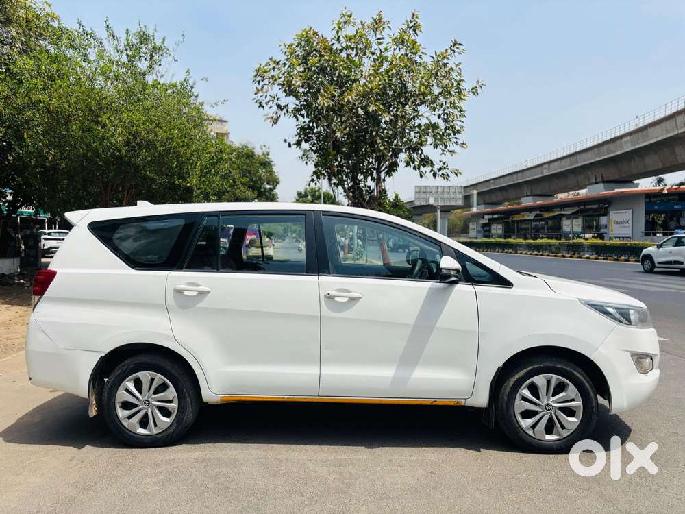 Toyota Innova Crysta 2.4 Gx Mt 8s, 2018, Diesel