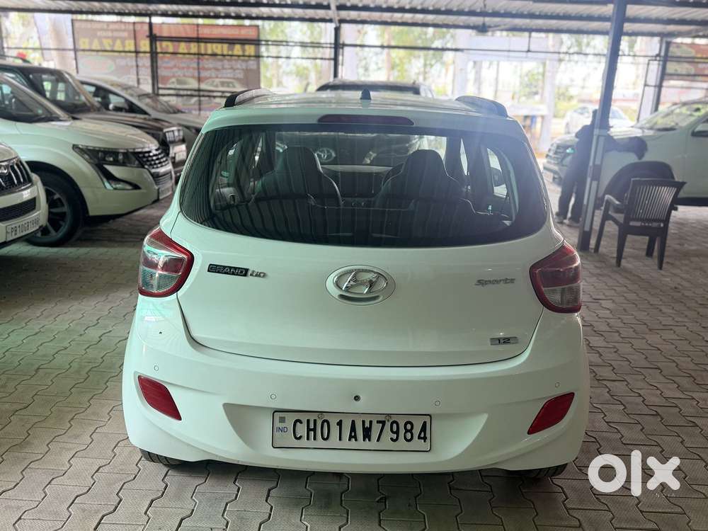 Hyundai Grand I10 Sportz, 2014, Petrol