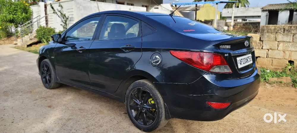 Hyundai Verna Crdi Sx 2012