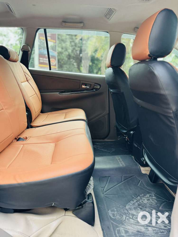 Toyota Innova 2.5 Vx 8 Str Bs-iii, 2015, Diesel