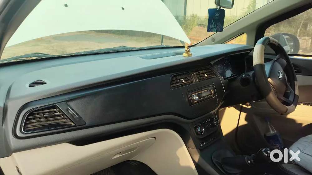 Mahindra Marazzo Diesel 2020