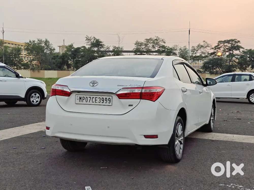 2016 Toyota Corolla Altis पेट्रोल ऑटोमैटिक