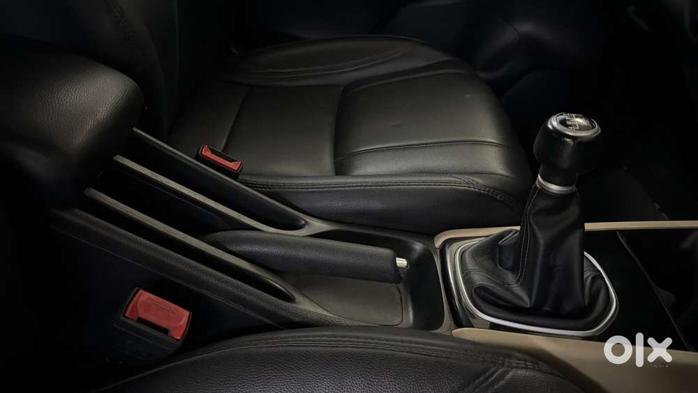 Honda City 1.5 V 5th Gen I-vtec Mt, 2022, Petrol