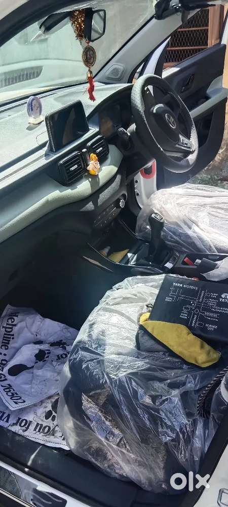 Tata Punch Adventure Plus Sanroof