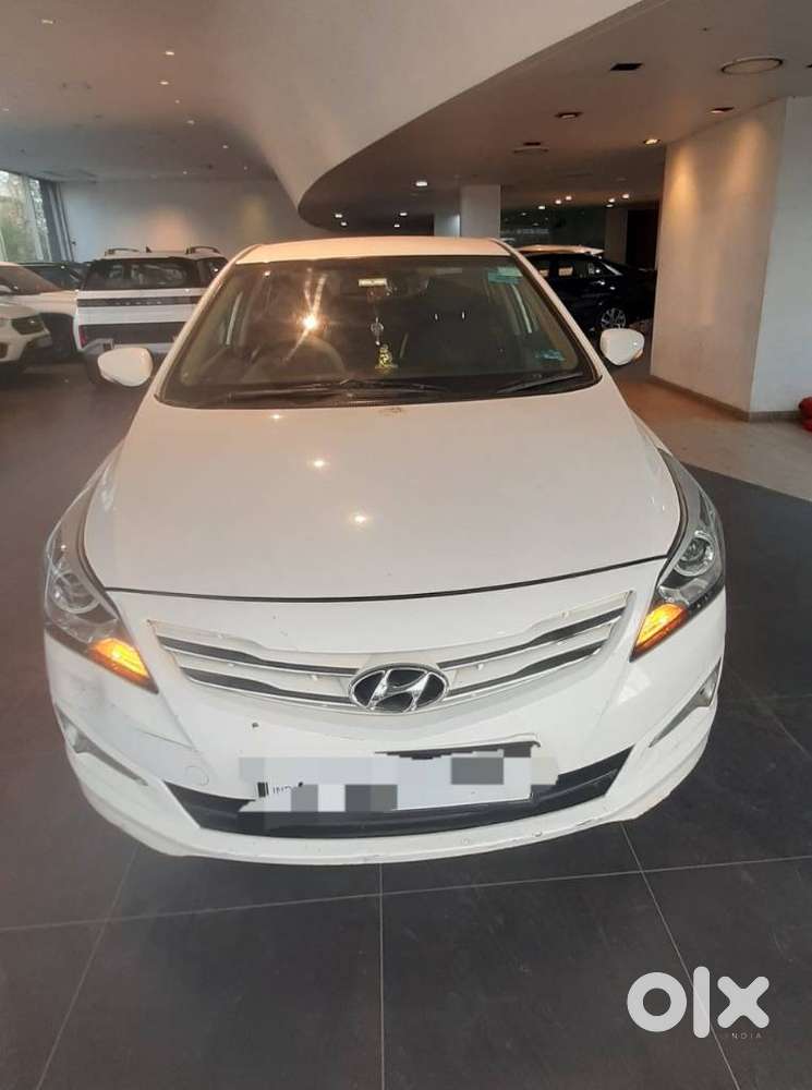 Hyundai Verna 1.6 Vtvt Sx, 2016, Petrol
