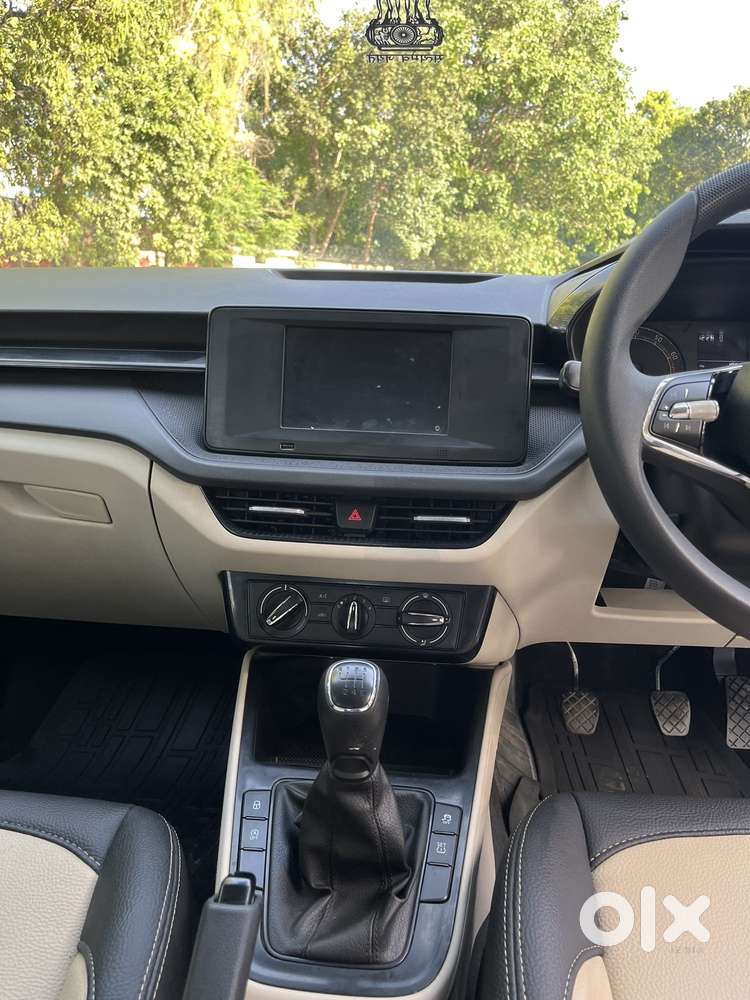 Skoda Slavia Active 1.0l Tsi Mt, 2022, Petrol