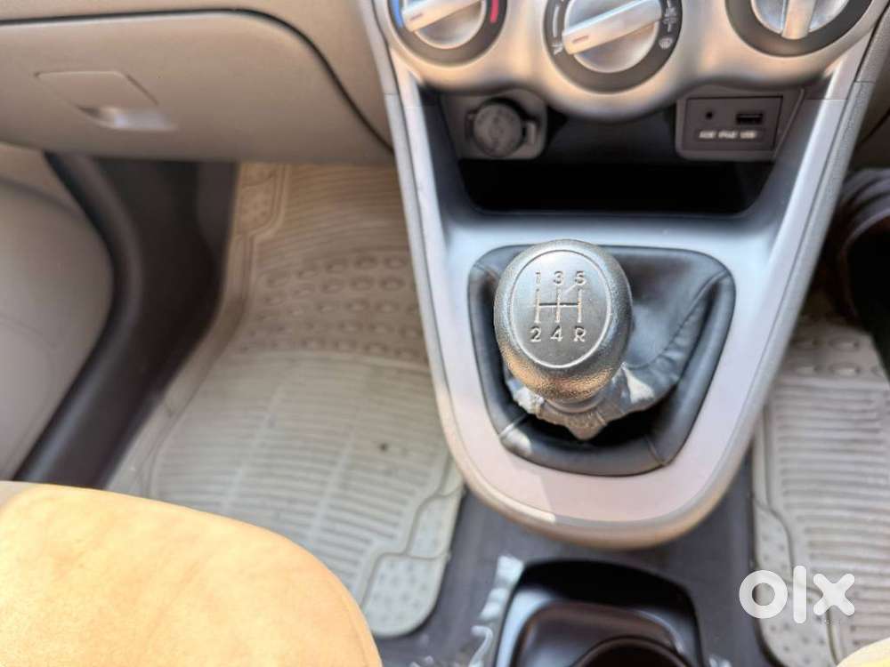 Hyundai I10 Sportz, 2012, Petrol