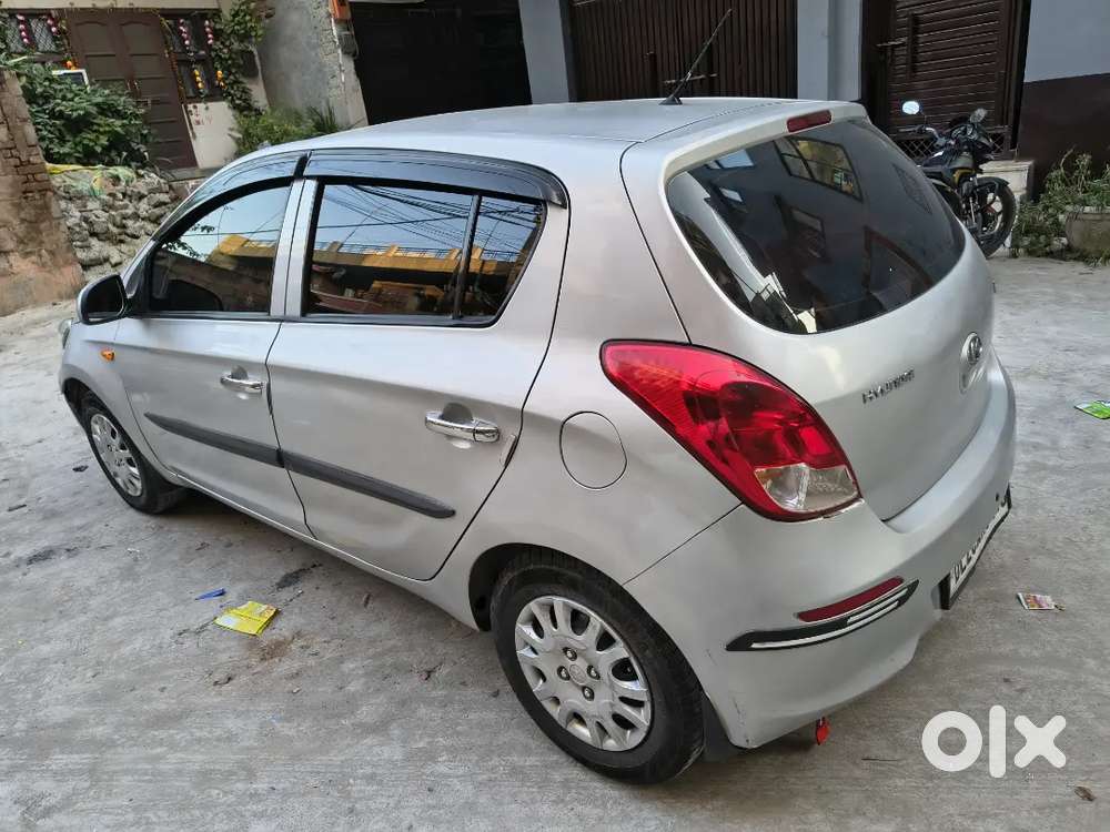 Hyundai I20 2012 Cng & Hybrids 121000 Km Driven