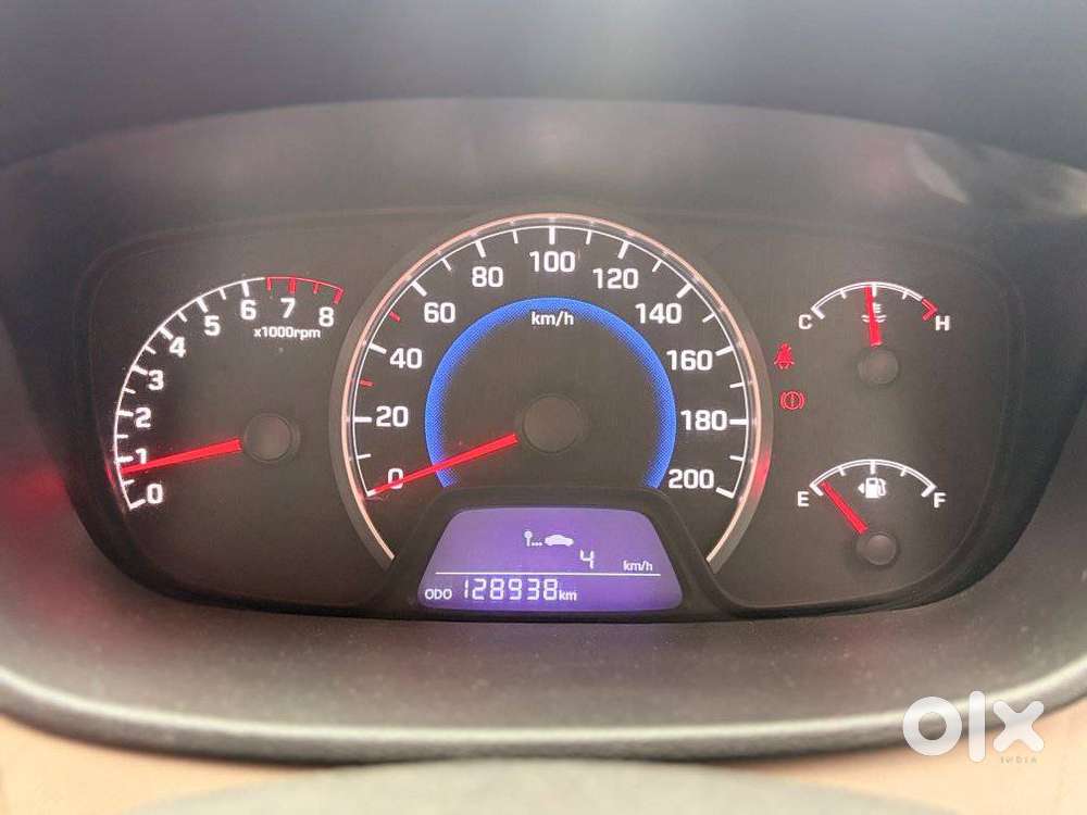 Hyundai Grand I10 Sportz, 2013, Cng & Hybrids