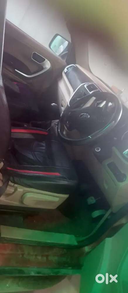 Mahindra Tuv 300 2017