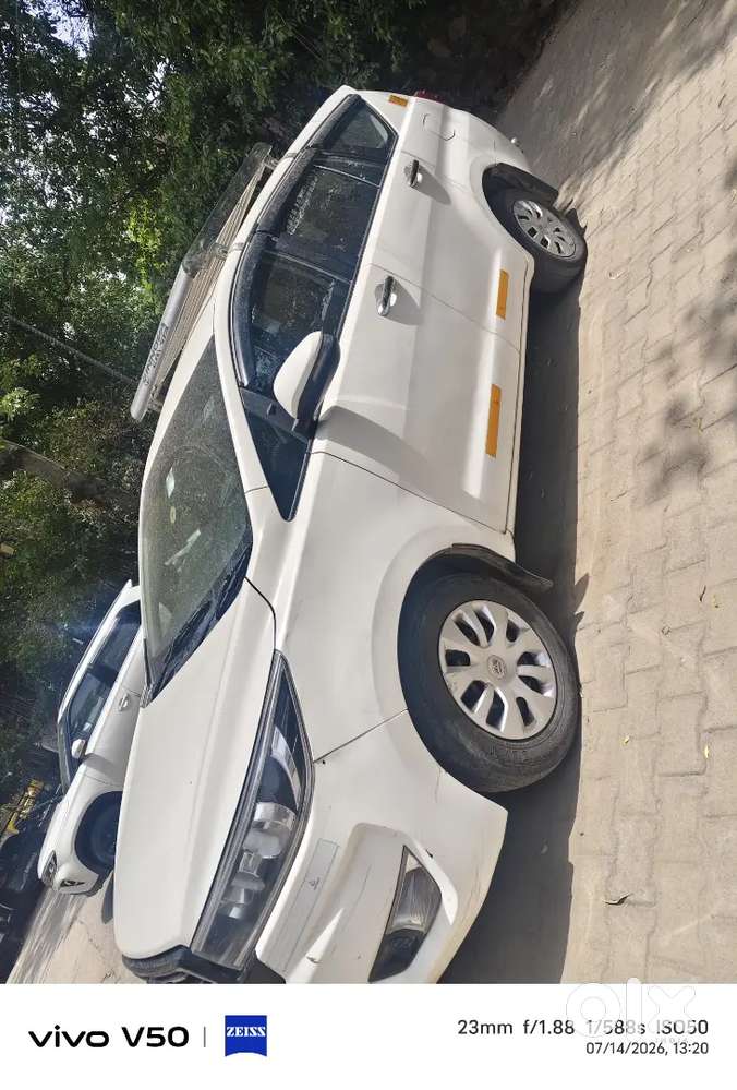 Toyota Innova Crysta Mt, 2.4 G, 2022
