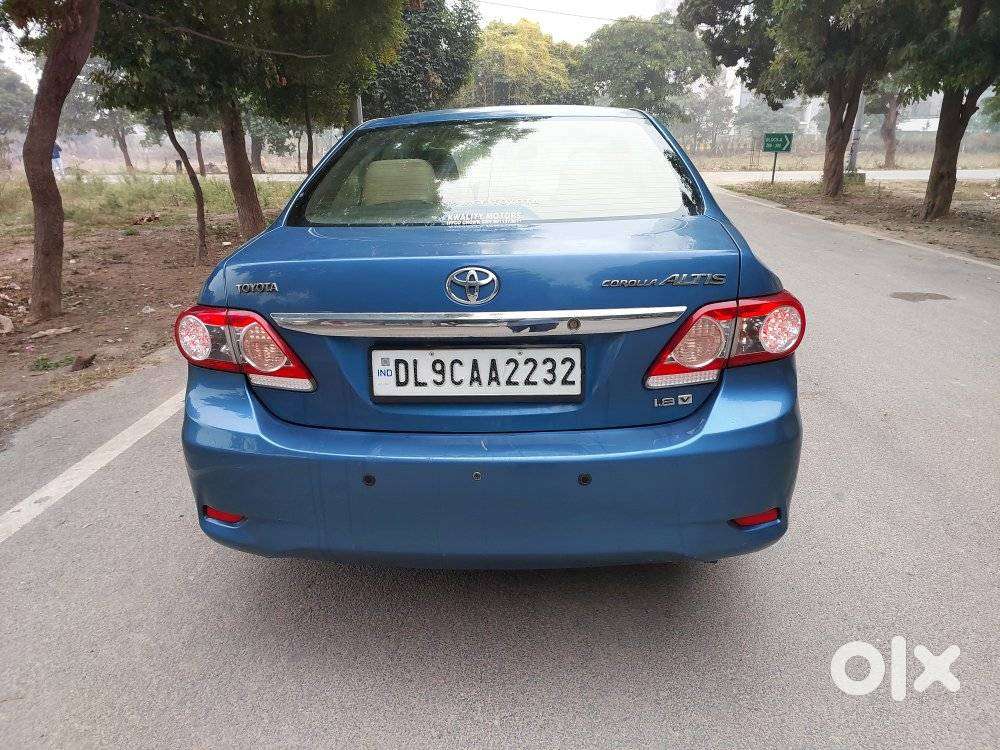 Toyota Corolla Altis Facelift, 2011, Petrol
