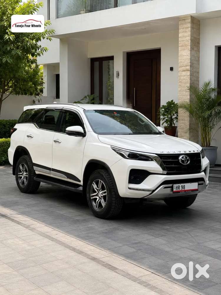Toyota Fortuner 4x2 At 2.7 Petrol, 2024, Petrol