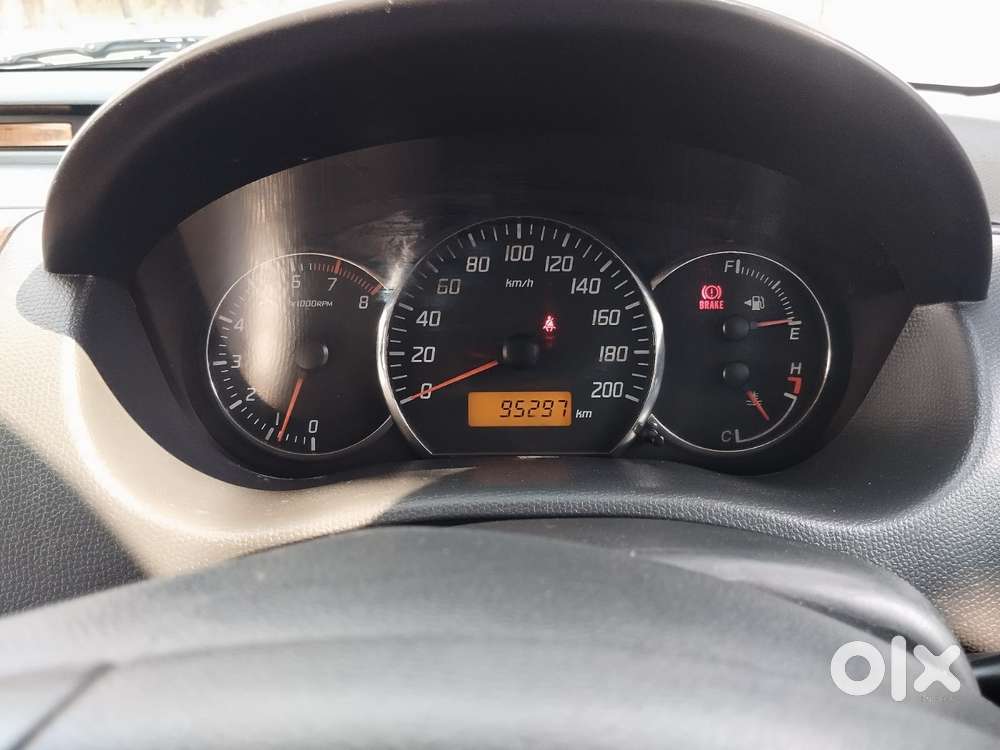 Maruti Suzuki Swift Dzire, 2011, Petrol