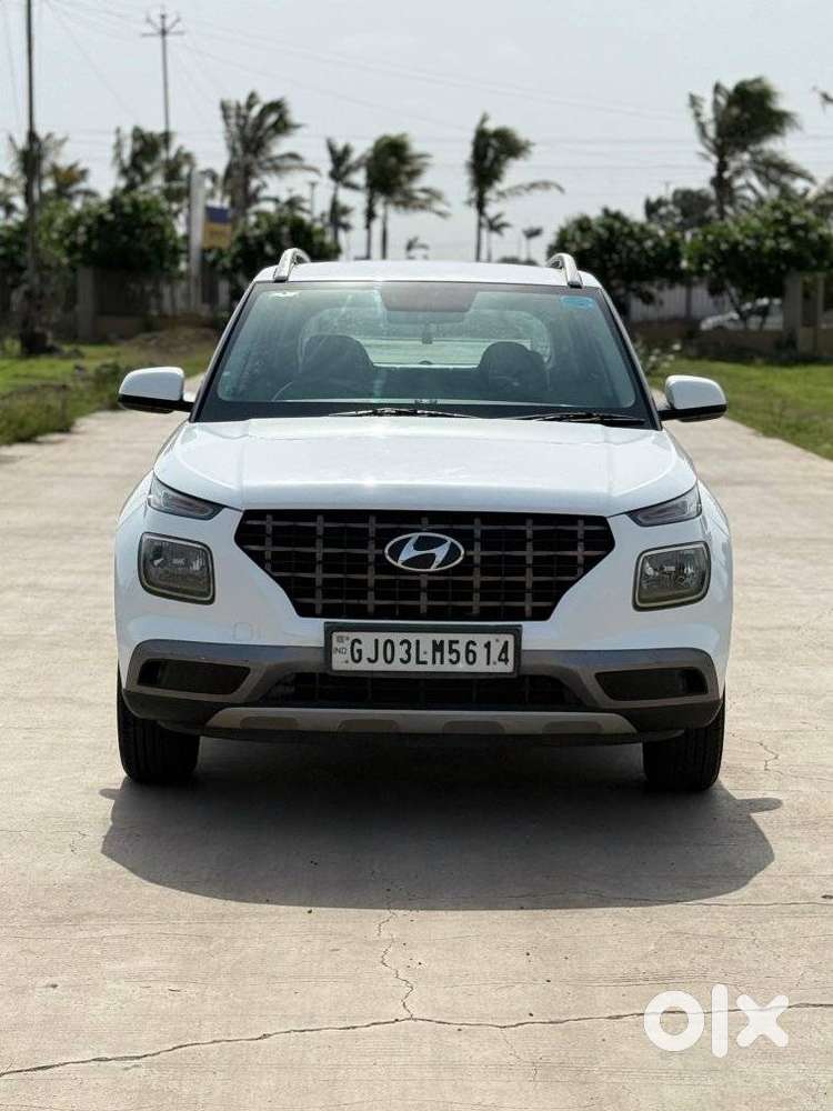Hyundai Venue 1.2 S Plus, 2020, Cng & Hybrids