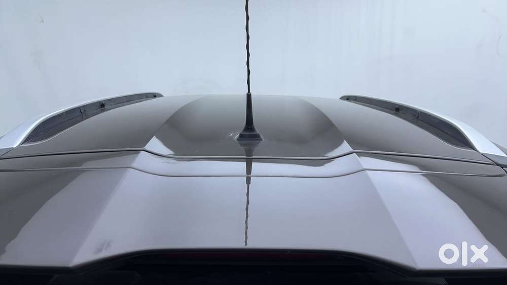 Nissan Magnite 1.0 Xv Premium, 2021, Petrol