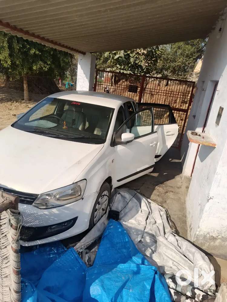 Volkswagen Polo 2013 Diesel 80000 Km Driven
