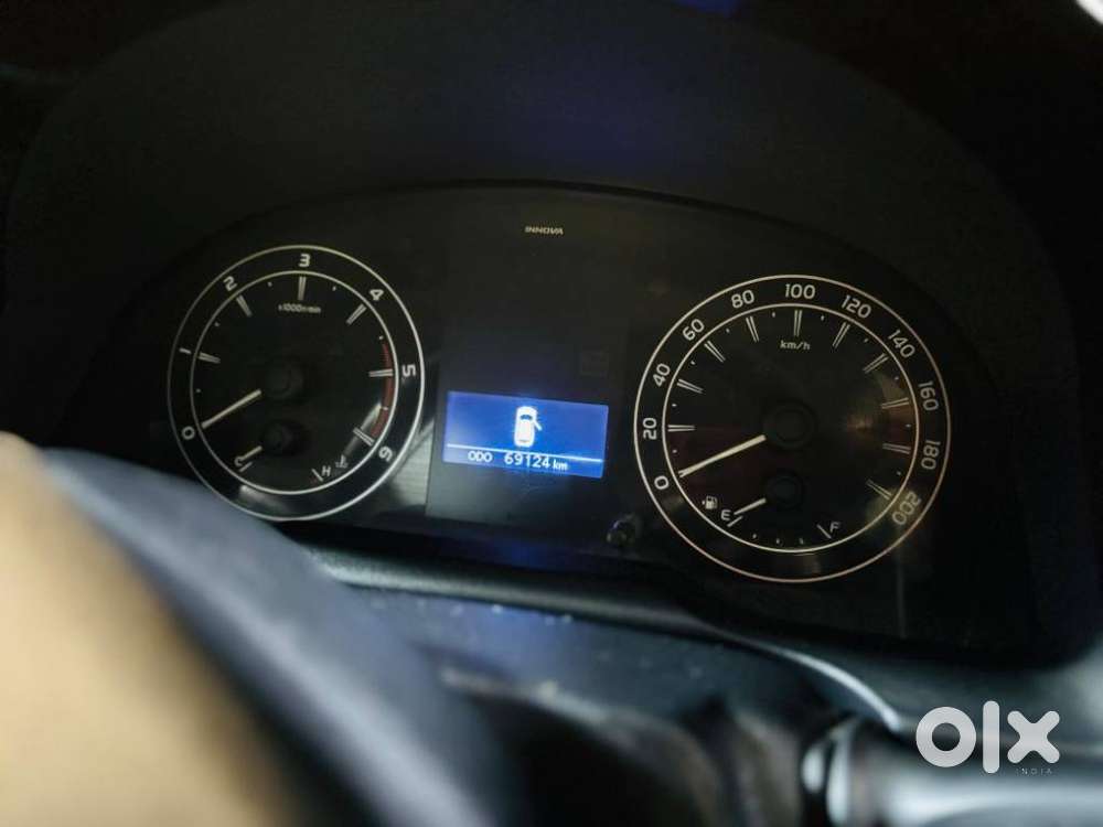 Toyota Innova Crysta 2.4 G Mt, 2016, Diesel