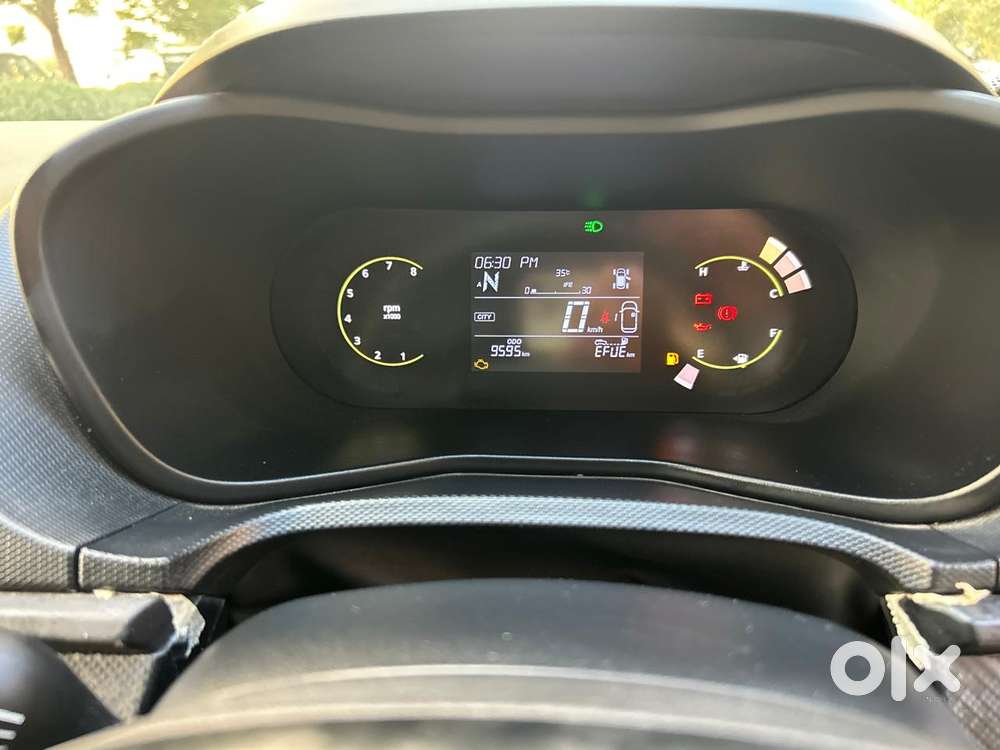 Tata Nexon, 2024, Petrol
