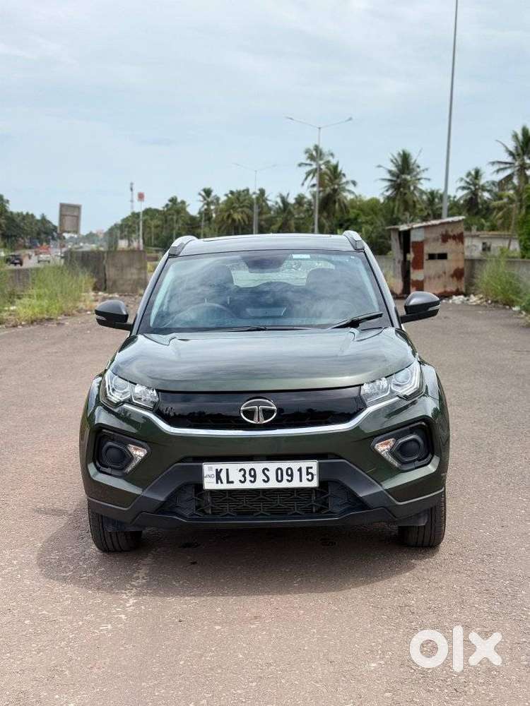 Tata Nexon 1.2 Revotron Xma Amt (s), 2022, Petrol