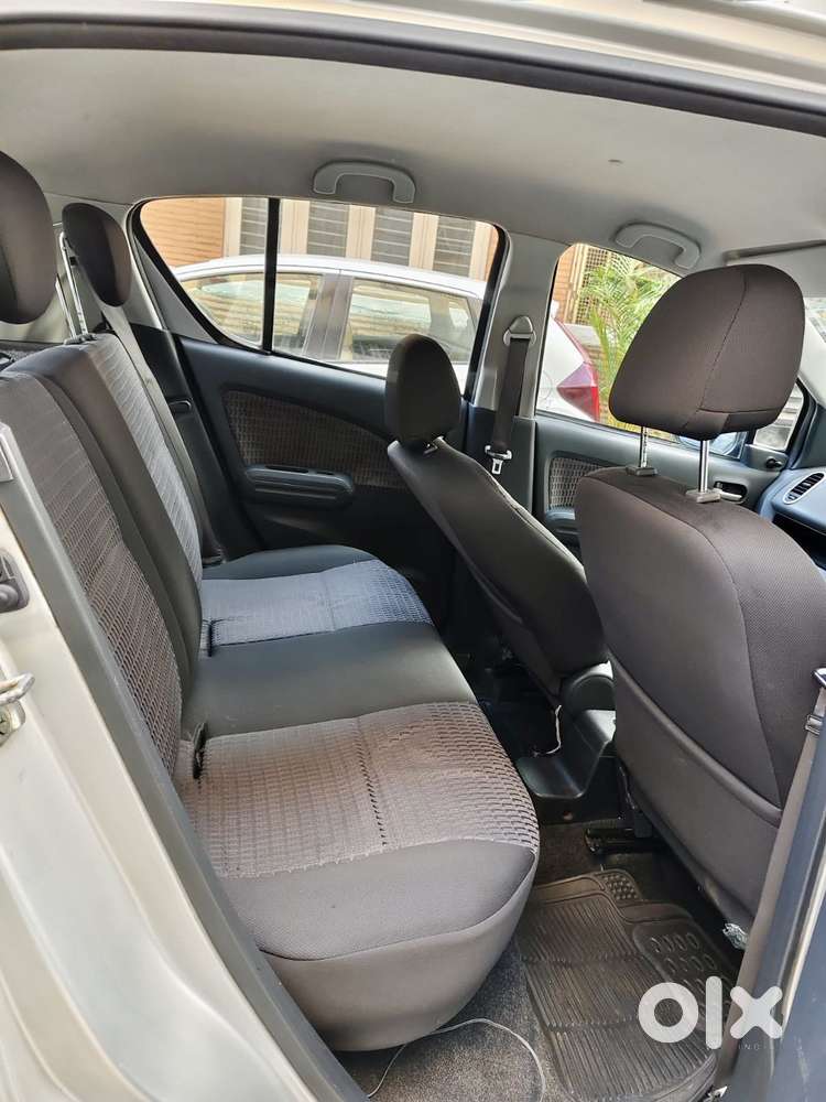 Maruti Suzuki Ritz Vxi, 2013, Petrol