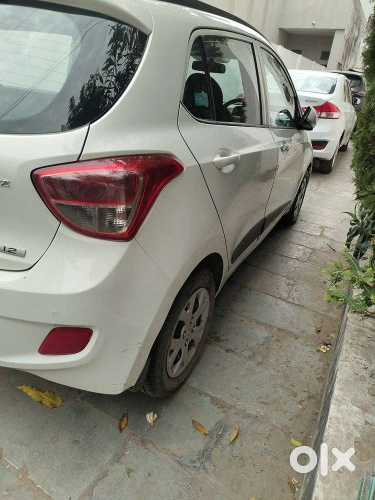 Hyundai Grand I10 Sportz 1.2 Kappa Vtvt, 2015, Petrol