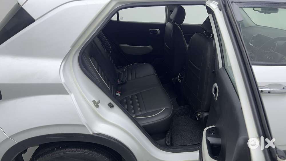 Hyundai Venue 1.0 Sx (o) Turbo Dct, 2023, Petrol