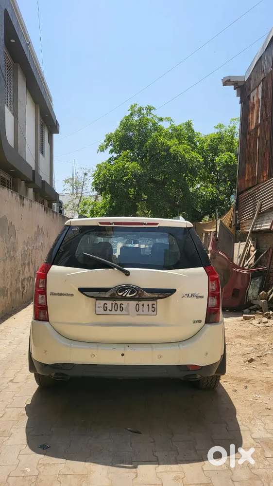 Mahindra Xuv500 2015 Diesel Well Maintained
