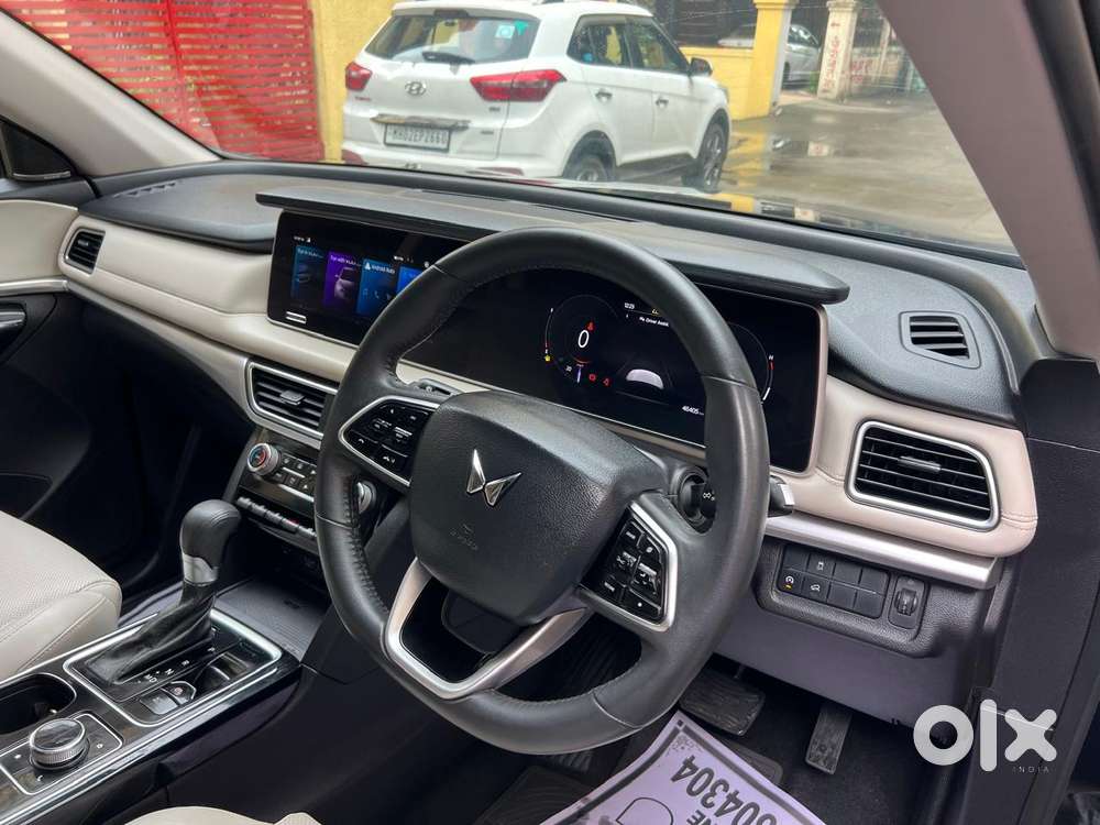 Mahindra Xuv700 2.0 Ax 7 Petrol At Luxury Pack Str, 2023, Diesel