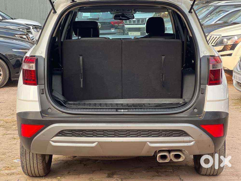 Hyundai Alcazar Signature Dual Tone, 2021, Petrol