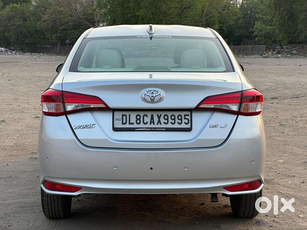 Toyota Yaris J Cvt, 2019, Petrol