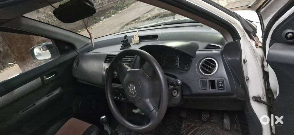 Maruti Suzuki Swift Vxi Abs Bsiv, 2009, Petrol