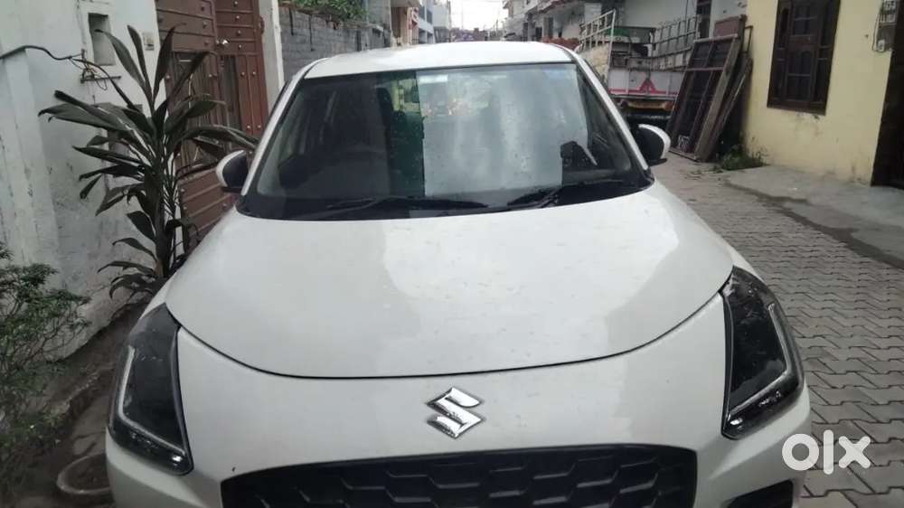 Maruti Suzuki Swift 2025 Petrol 17900 Km Driven