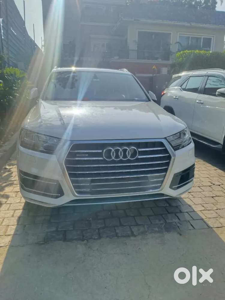 Audi Q7 2019 Diesel 62000 Km Driven