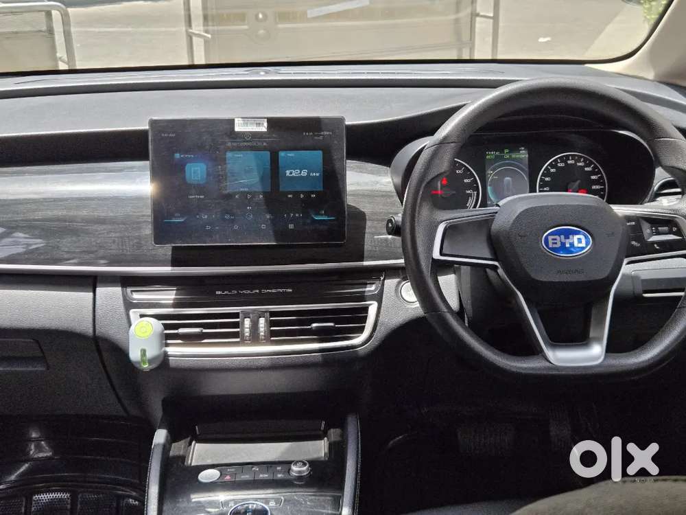 Byd E6 2024  Under Warranty  520km Range  Pristine Condition