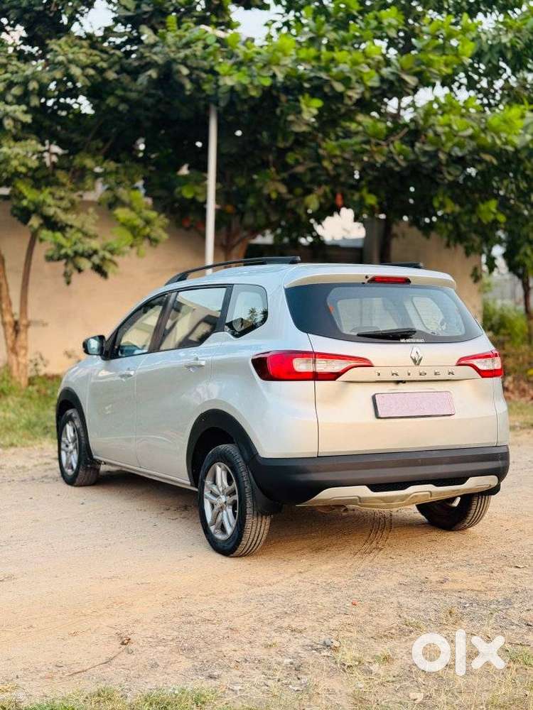 Renault Triber Rxz, 2022, Petrol