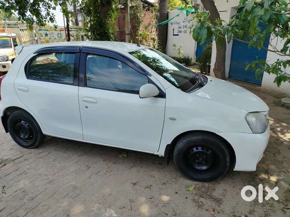 Toyota Etios Liva 2012