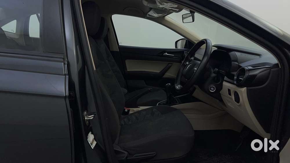 Skoda Slavia Ambition 1.0l Tsi Mt, 2022, Petrol