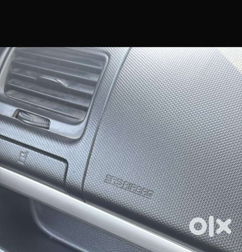 Maruti Suzuki Swift Lxi Optional-o, 2017, Petrol