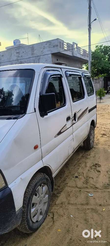 Maruti Suzuki Eeco 2017