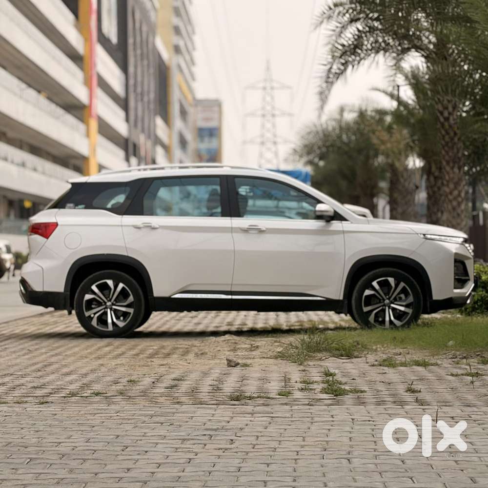 Mg Hector Plus Sharp Pro 1.5 Turbo Petrol Cvt 7 Str, 2024, Petrol