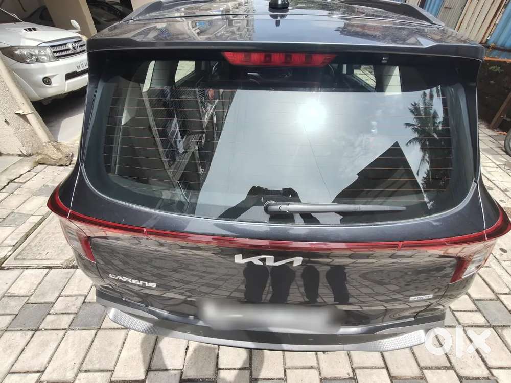 Kia Carens Prestige Plus